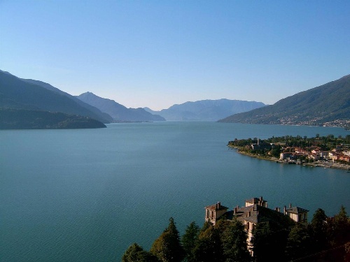 Lakeside Holiday Resort image 1